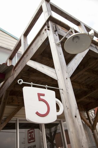 5cafe_sign.jpg